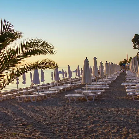 Grandotel Ханиоти